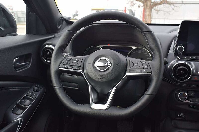 Nissan Juke 1.6 Hybrid N-Connecta Navi/Winter