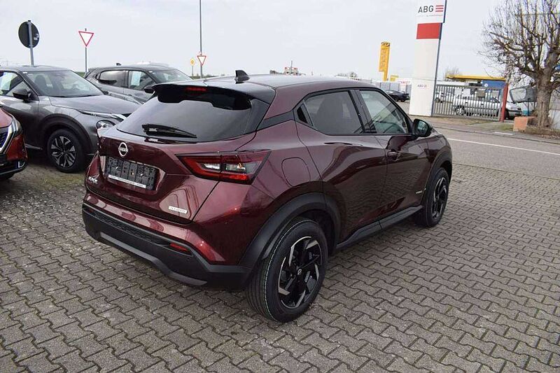 Nissan Juke 1.6 Hybrid N-Connecta Navi/Winter