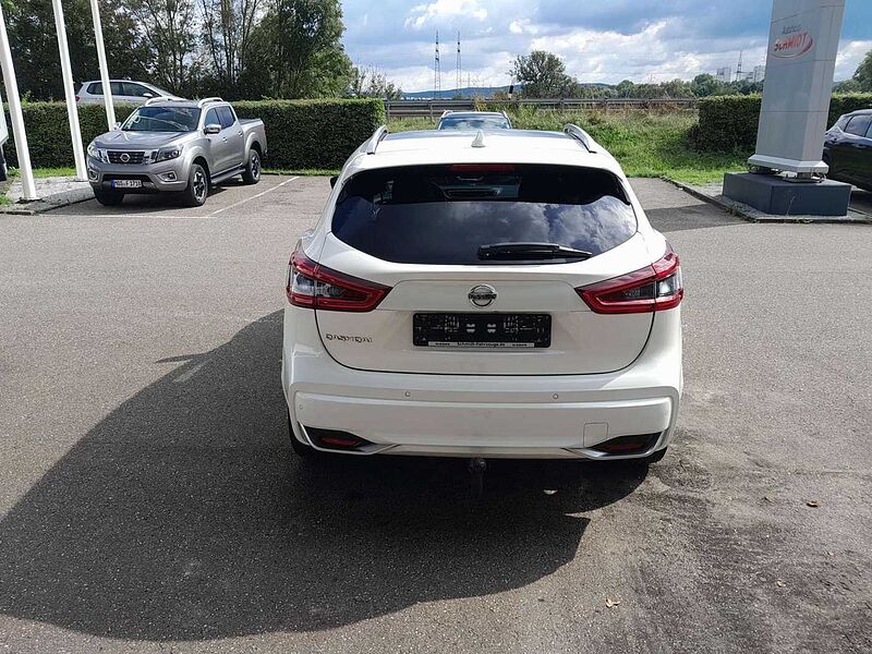 Nissan Qashqai 1.3 DIG-T N-Connecta Dynamic/LED/Winter