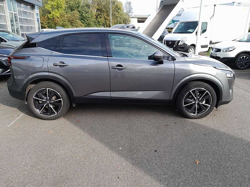 Nissan Qashqai 1.3 DIG-T XTronic Tekna BOSE