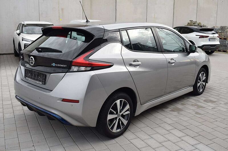 Nissan Leaf 40kwh Acenta AVM/Winter