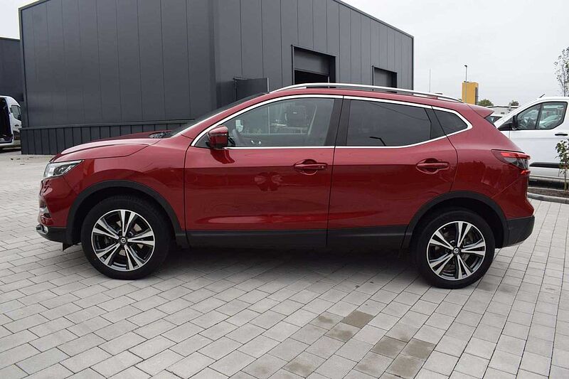 Nissan Qashqai 1.6 DIG-T N-Connecta LED/PGD