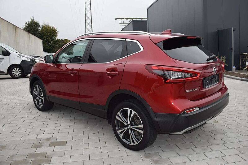 Nissan Qashqai 1.6 DIG-T N-Connecta LED/PGD