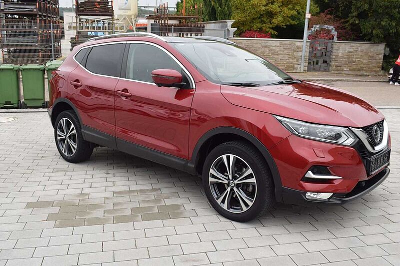 Nissan Qashqai 1.6 DIG-T N-Connecta LED/PGD