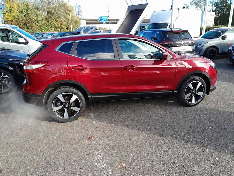 Nissan Qashqai 1.2 DIG-T XTronic N-Connecta