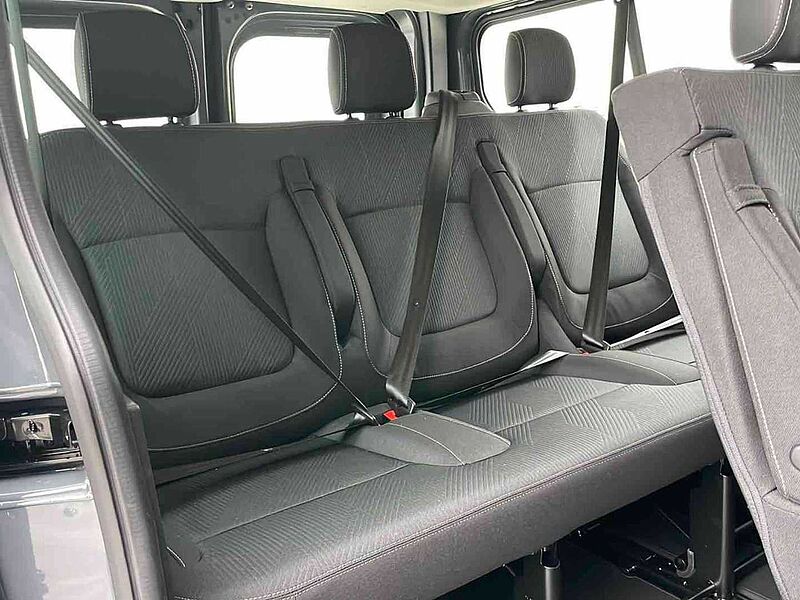 Nissan Primastar L2H1 Kombi 9 Sitzer dCi110 N-Connecta